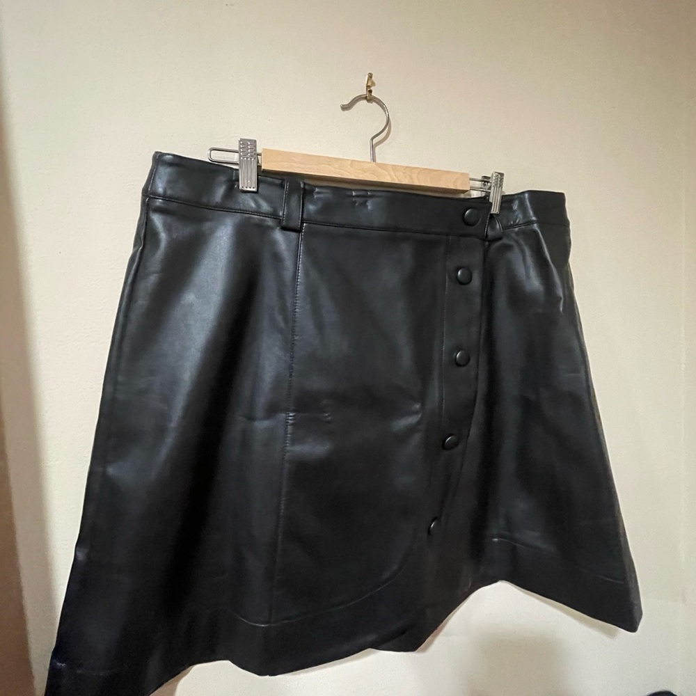Eloquii Black Faux Leather Mini Skirt